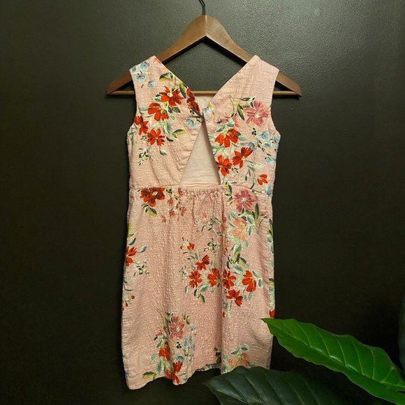Zara Floral Dress in Pink - Picture 2 of 6